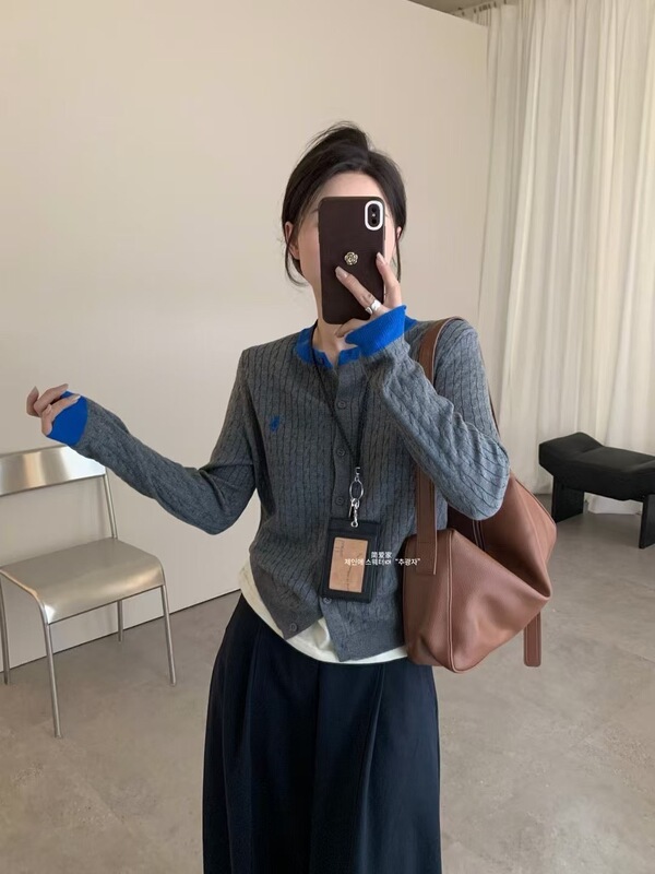 春秋新款假两件针织开衫女装圆领刺绣扭花小香风外套拼色毛衣上衣|undefined
