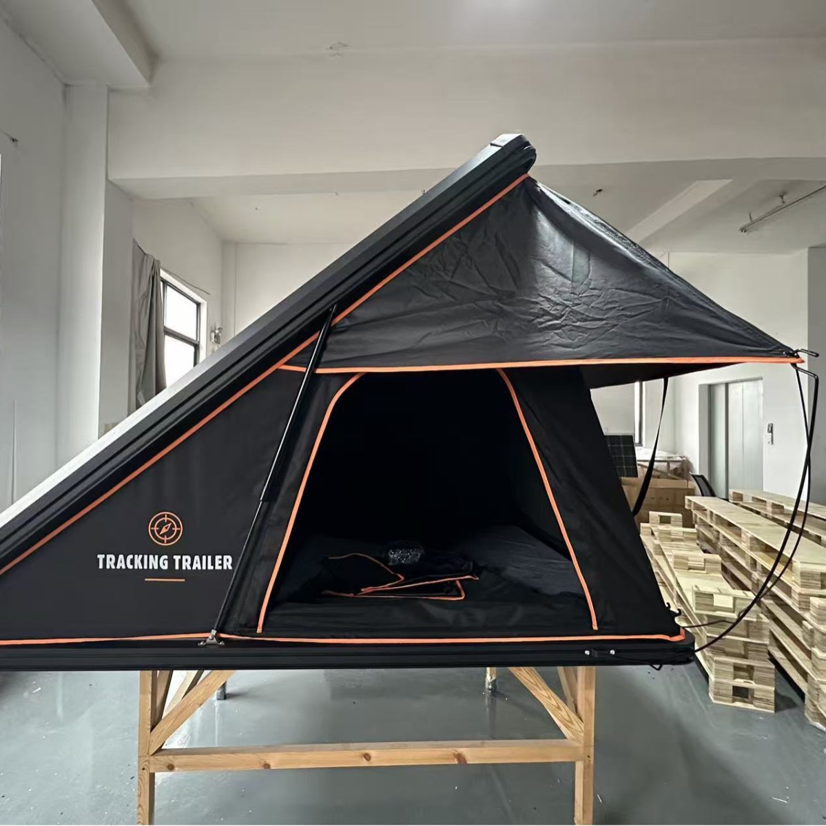 Triángulo de aleación de aluminio de cinco carpas de techo sin construir una tienda de techo duro de auto camping de apertura rápida