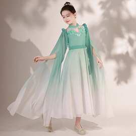 2026新款儿童果绿色女童弹古筝演出服中国风小主持人表演服装夏季