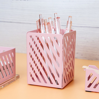 办公室装笔收纳盒金属笔桶 创意粉色少女系桌面文具方形笔筒批发|ru