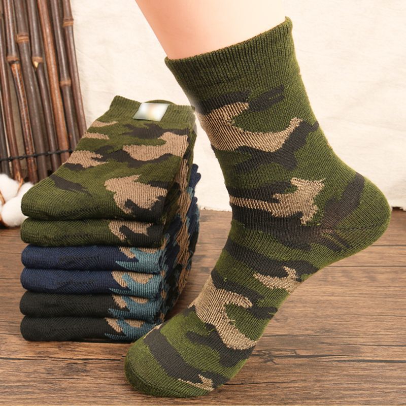 Camouflage Socks for Men, Mid-Calf, Spring, Autumn, and Winter Styles, New Sports and Military Training Socks, Thickened, Wear-Resistant, Labor Protection Men's Socks for Work on Construction Sites Camouflage Socks for Men, Mid-Calf, Spring, Autumn, and Winter Styles, New Sports and Military Training Socks, Thickened, Wear-Resistant, Labor Protection Men's Socks for Work on Construction Sites