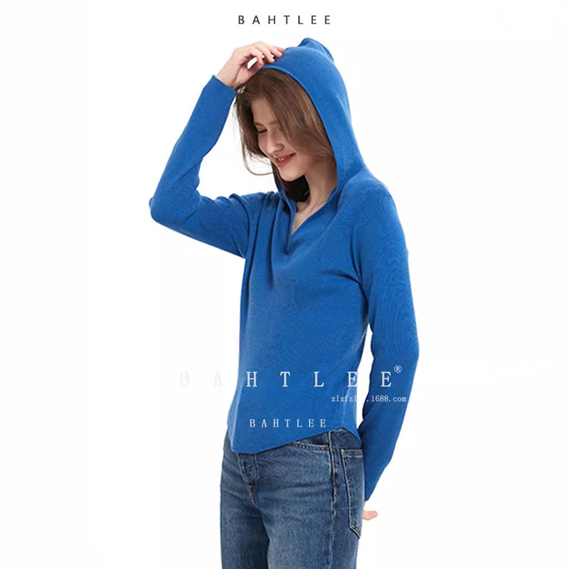 Spring and Summer Thin French-Style Pullover, Simple Style, Hooded V-Neck, Slimming Wool Knit, Curved Hem, Slim-Fit Sweater