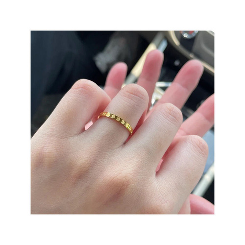 Super shiny exquisite rhombus multi-faceted ring for women, simple cold style high-end design Valentine's Day gift