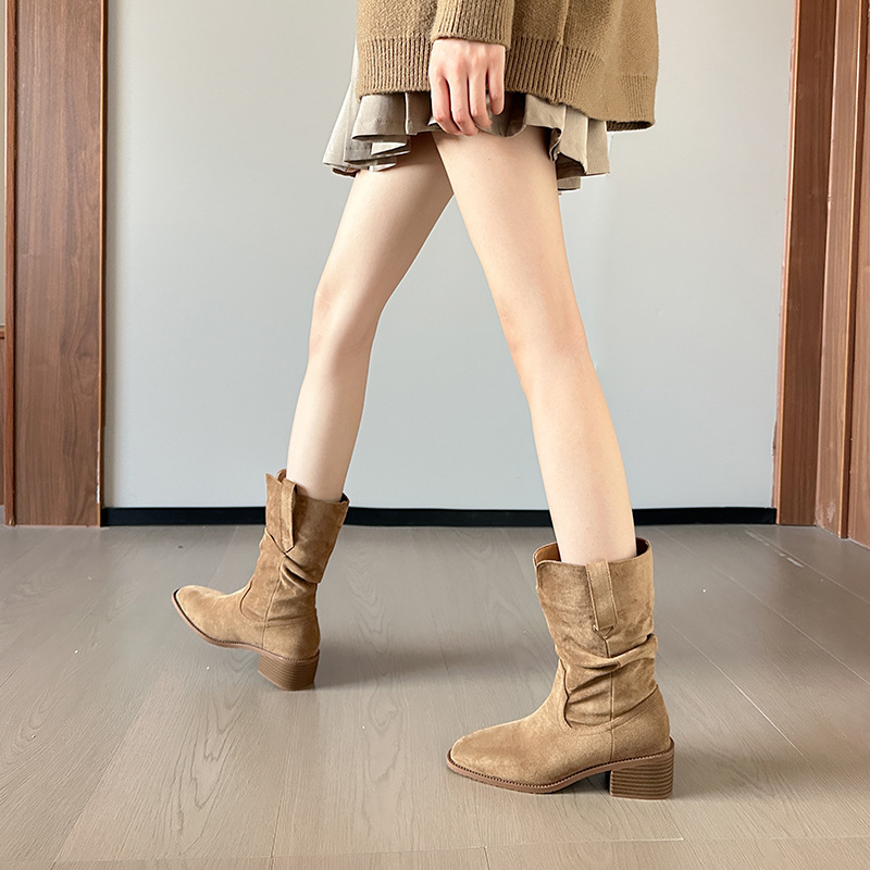 Retro Fashion Cowboy Boots for Women 2025 Spring & Fall New Pointed Toe Thick Heel Pleated Pile Short Boots Knight Boots