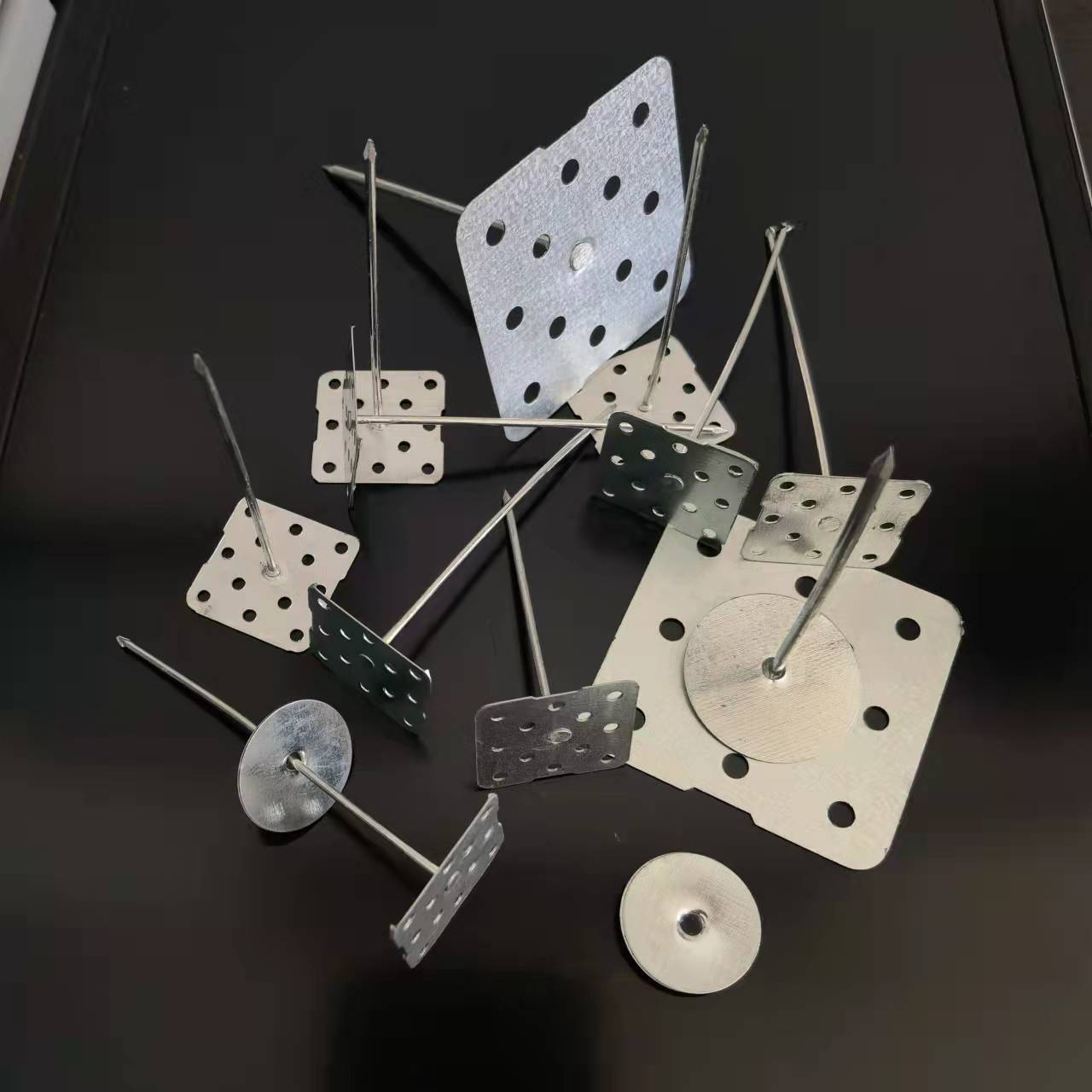 нижнее сиденье 2.4cm * длина 8cm