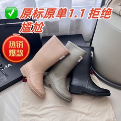 C跨境现货女士高筒雨鞋塑胶一次成型双色女款雨靴PVC防滑套鞋防水