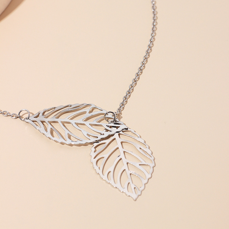 7g Weight Necklace Classification Wedding, Travel Occasion Women'S Gender Silver Color Fashion Leaf Necklace 14