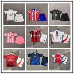 2426新シーズン子供服サッカー服皇馬ポルトガルマンチェスター・ユナイテッド熱刺バルサ・サントスの主客席