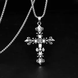 项链;毛衣链;手链