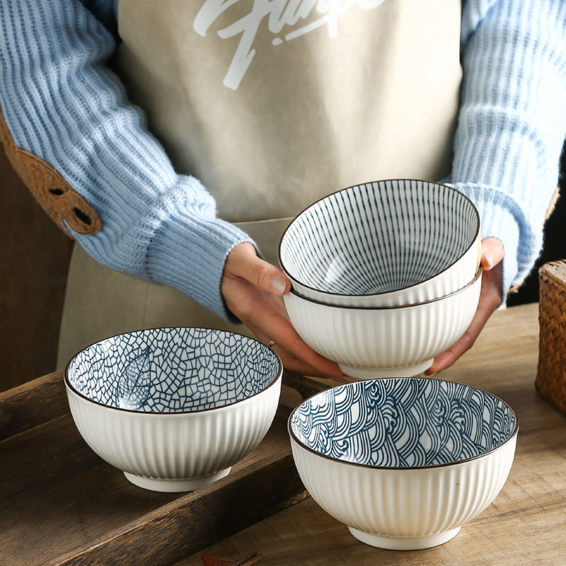 Cuenco de cerámica estilo japonés de 6 pulgadas, con rayas verticales y color bajo esmalte, para ramen, sopa dulce o uso doméstico.