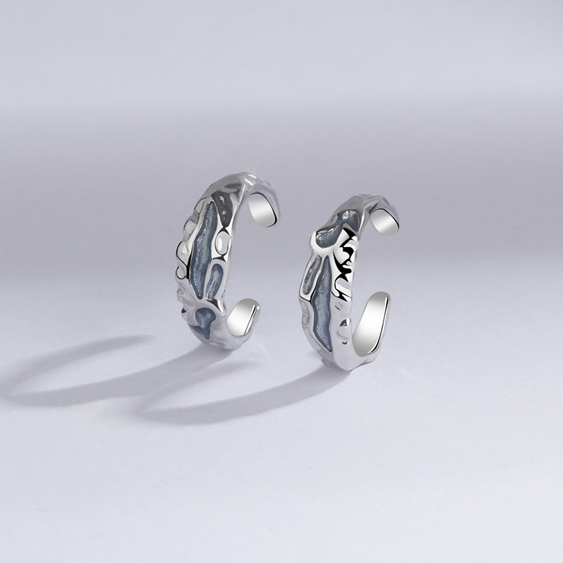 Non-Pierced Ear Cuffs for Men and Women, Unisex Style, Irregular Pleated Earrings, Fashionable Blue Glacier Earrings