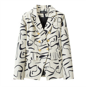Floral plaid coat, new spring/autumn 2026 style, fashionable suit, loose fit, high-end temperament, casual suit.