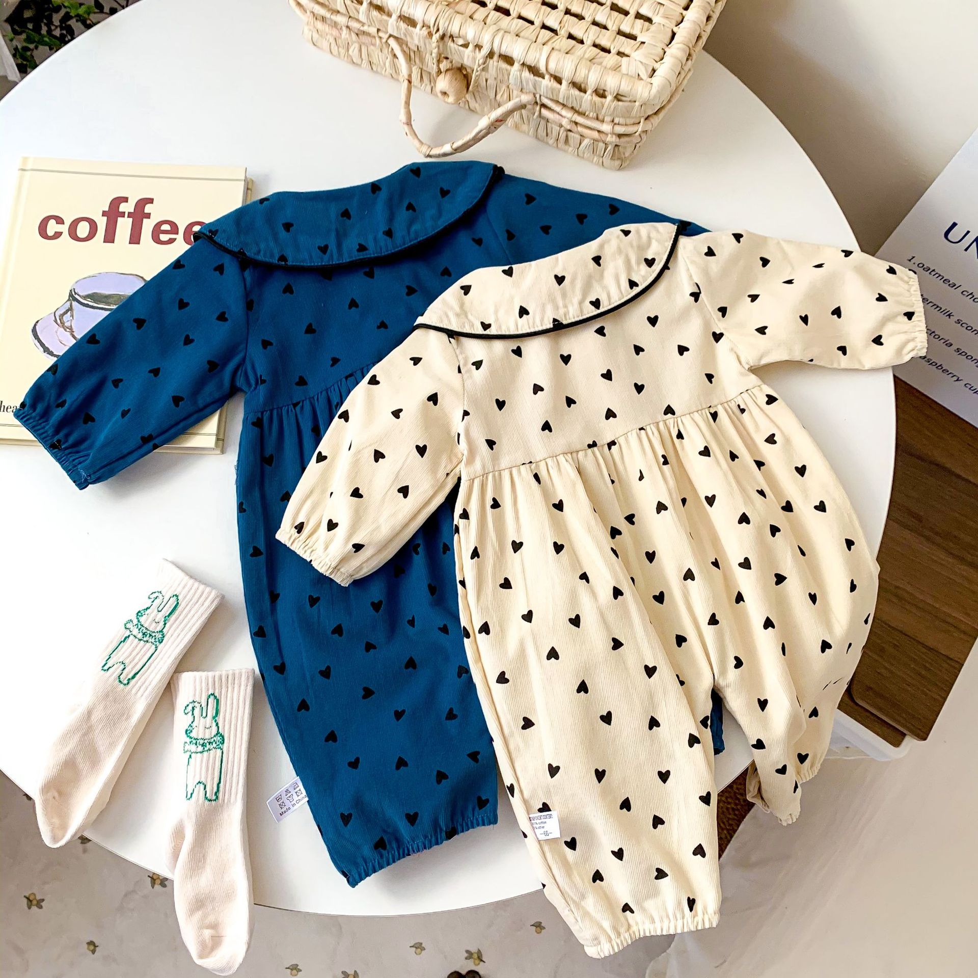 New Corduroy Doll Collar Newborn Children's Open Button Jumpsuit display picture 12