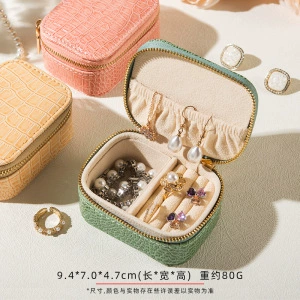 Small storage system, handheld storage box, ring, pendant, bracelet, organizer bag for traveling, (Cross-border trading)