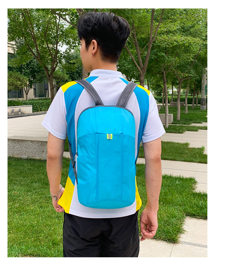 Water Repellent 20 Inch Hiking Backpack Sports Sport Backpacks display picture 2