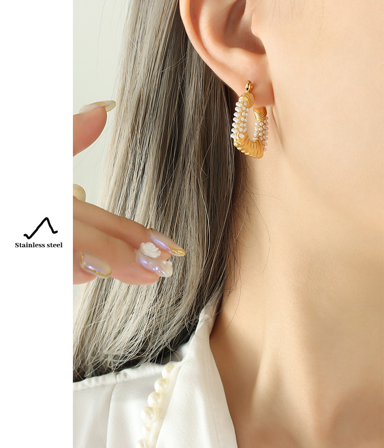 Retro U Shape Titanium Steel Inlay Artificial Pearls Earrings 1 Pair