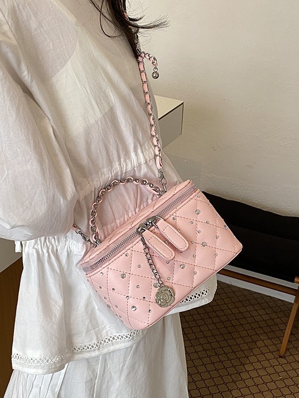 Cadena de diamante caja de mano pequeña bolsa cuadrada de mujeres ventas calientes nueva moda lujosa ligera versátil mochila