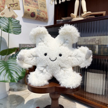 �}�Q��ѩ���yɫ��������ë�q��߹���΢Ц