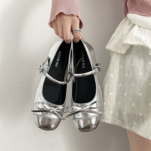 French shallow mouth flat single shoe for women, new summer ballet style retro Mary Jane women's shoes, pair with skirt to wear