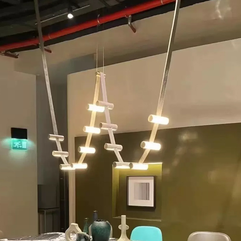 Lámpara transfronteriza Lámpara de tira italiana minimalista postmoderna diseñador nórdico sala de estar bar comedor arte lámpara de cinturón