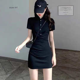 纯欲风紧身黑色POLO领甜妹短袖连衣裙女夏季气质修身显瘦包臂短裙