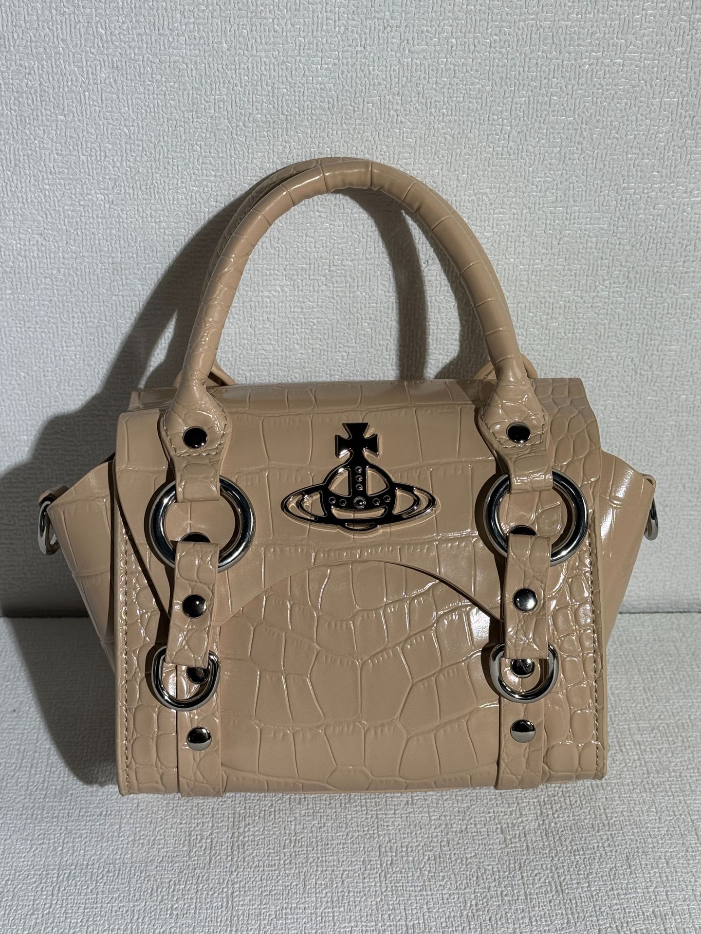 살구 악어 패턴 베티