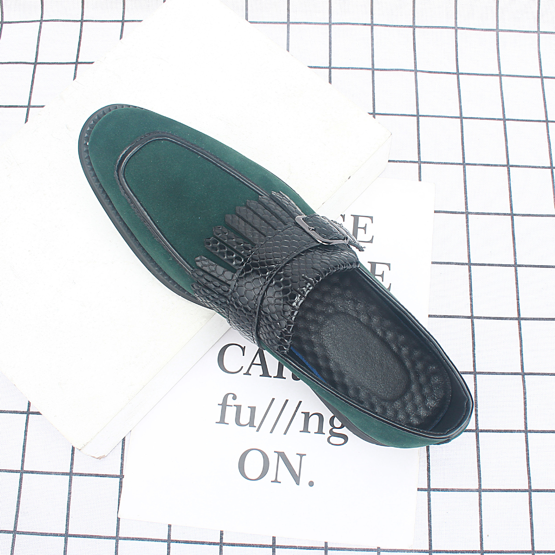 �ﶬ�¿�ĥɰ����ʦ����ЬӢ��ҹ��ٴ�����һ�ŵ��׽�ƤЬ��8703