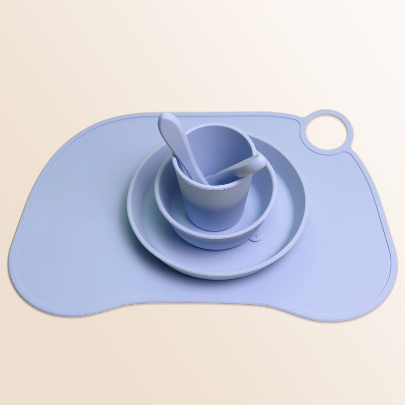 Comida para bebés vajilla traje de aprendizaje suplemento alimenticio de cinco piezas de silicona de grado alimenticio seguridad garantizada niños lechón diseño