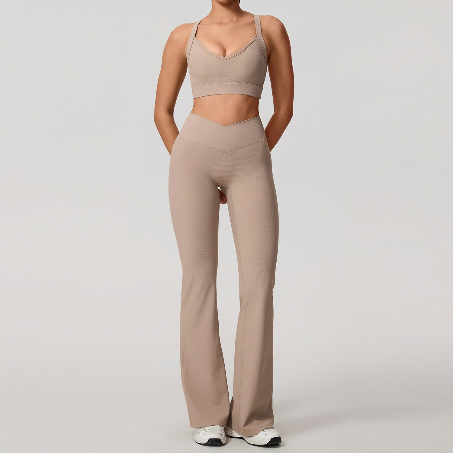 Europa y América sexy cruzada belleza de espalda deportiva al aire libre chaqueta con cremallera piernas anchas cintura alta y largo conjunto de pantalones de calzado 7005