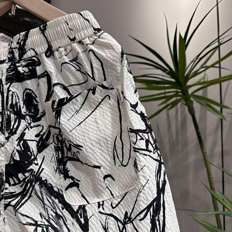 Men's Graffiti Style Quick Drying Beach Shorts Summer Thin High Street Sporty Casual Five Point Individuality Pants_viptrois.com