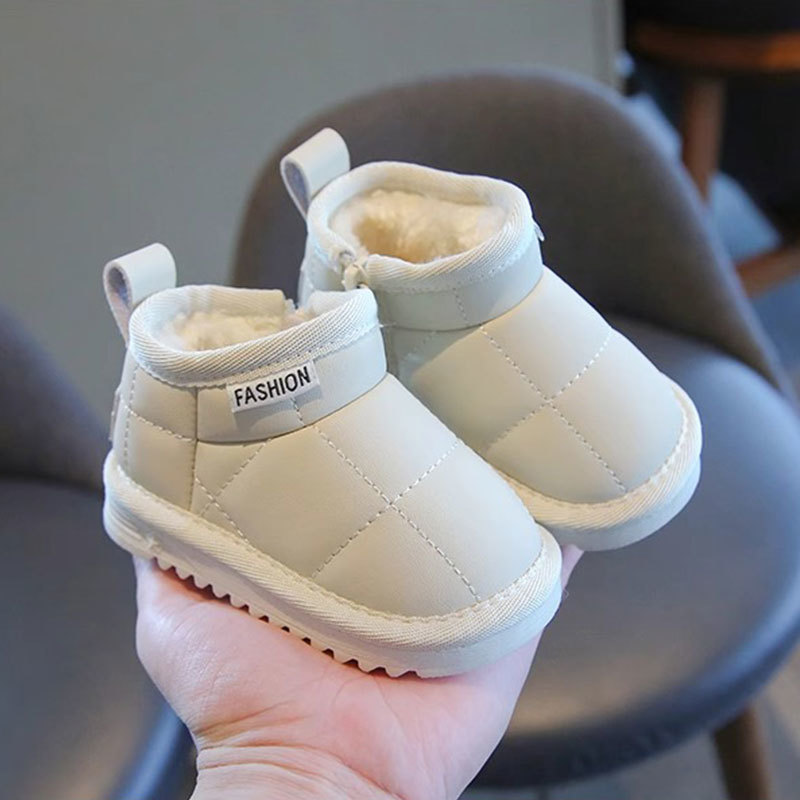 Boys' snow boots