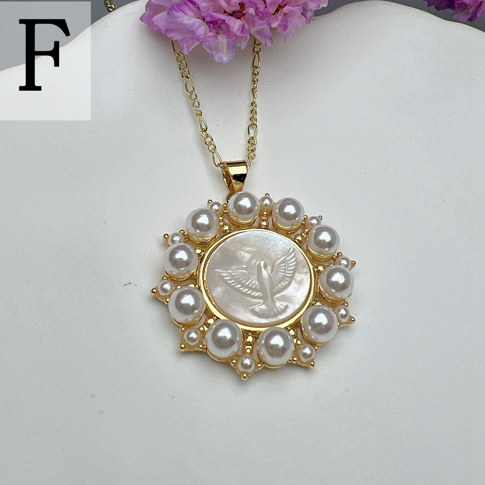 Style Simple Rond Le Cuivre Incruster Perle Pendentif display picture 4