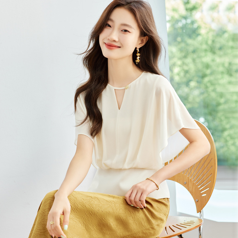 Fashionable elegant summer clothing