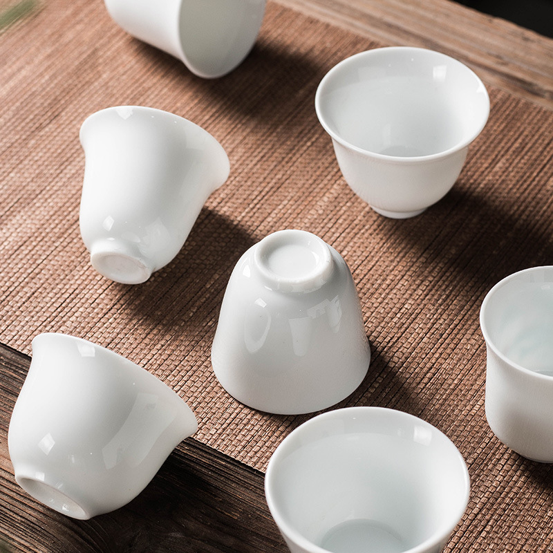 Dehua White Porcelain Tea Cup Kung Fu Tea Cup Ceramic Tea Tasting Cup Household Small Single Cup Simple Master Cup logo Tea Tasting Dehua White Porcelain Tea Cup Kung Fu Tea Cup Ceramic Tea Tasting Cup Household Small Single Cup Simple Master Cup logo Tea Tasting