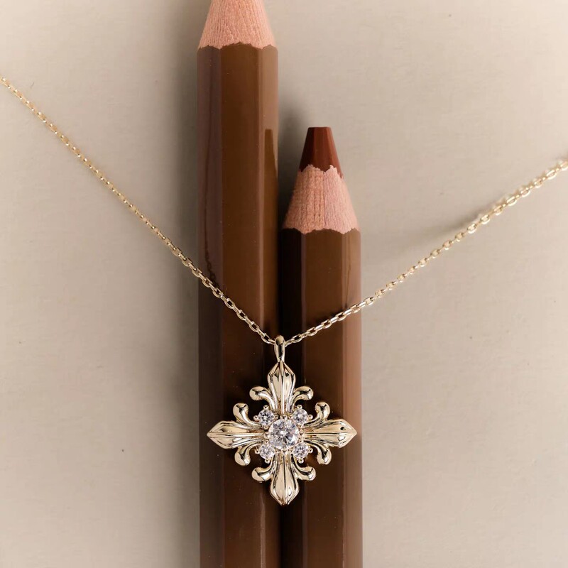 SUN Jewelry's Iris Flower Plain Chain Necklace - High-end Minimalist Clavicle Chain with Unique Design for Women