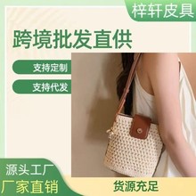 ���L�������ذ���Ůʽ2025�¿��ļ����𾎿��μ�б���ˮͰ���޾�