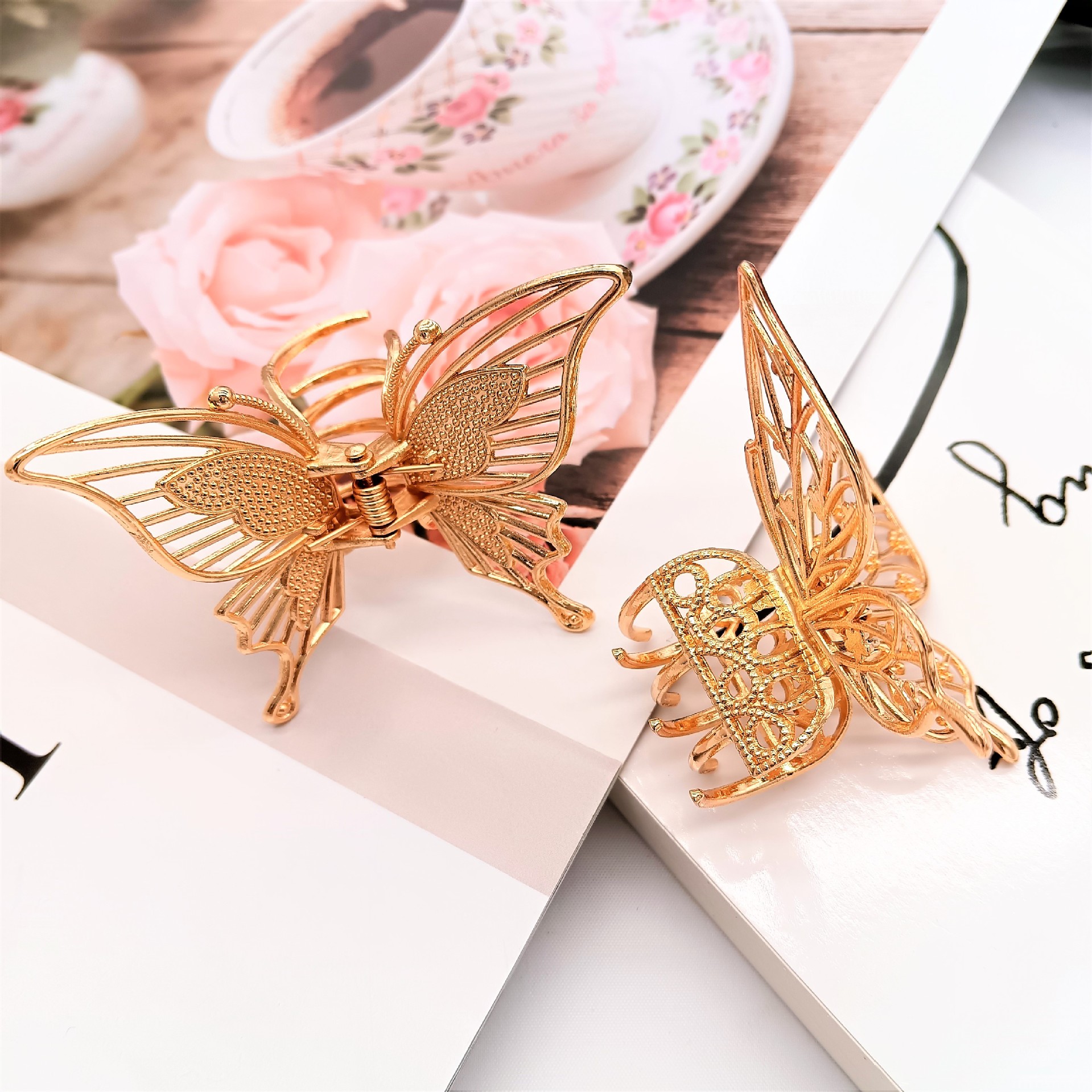 55g Weight Hair Claws Hair Accessories Type 1 Piece Quantity Holiday, Daily Occasion Alloy Material Solid Color Pattern Women's Gender Plating Design Simple Style, Classic Style Style Women's Simple Style Classic Style Solid Color Alloy Plating Hair Claws 1