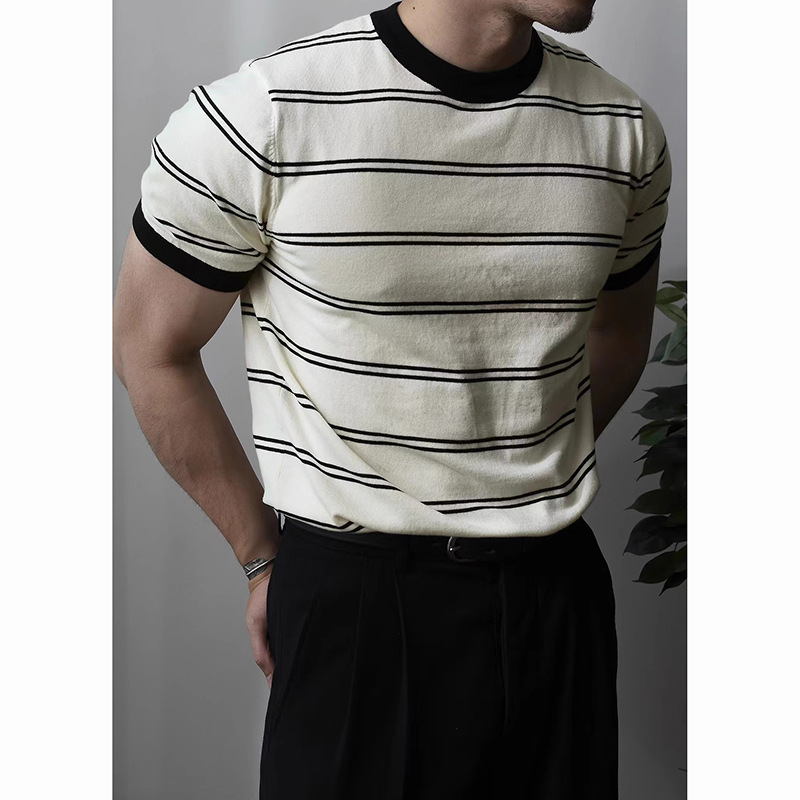 Verano nuevo estilo a rayas suéter de manga corta hombres retro delgado negocio hielo seda transpirable camiseta comercio exterior transfronterizo al por mayor