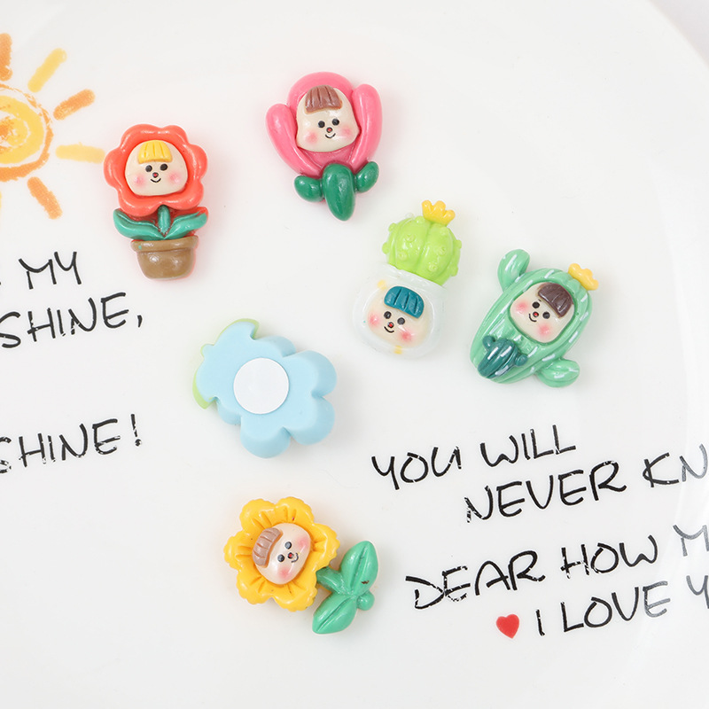 Nueva historieta brillante Goka flor chica resina accesorios material DIY crema pegamento teléfono caso accesorios al por mayor