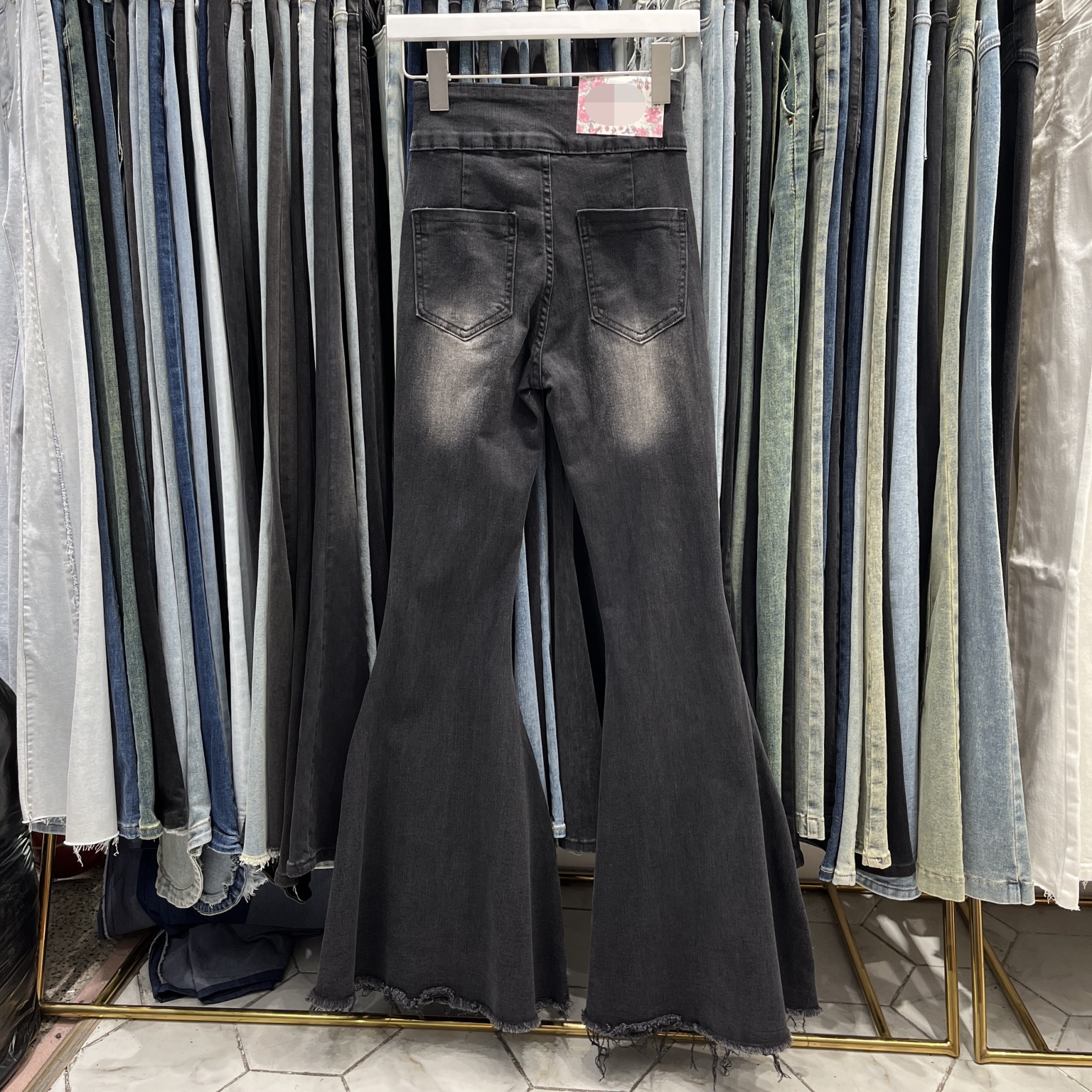 Femmes Du Quotidien Vêtement De Rue Couleur Unie Toute La Longueur Pantalon Évasé Jeans display picture 10