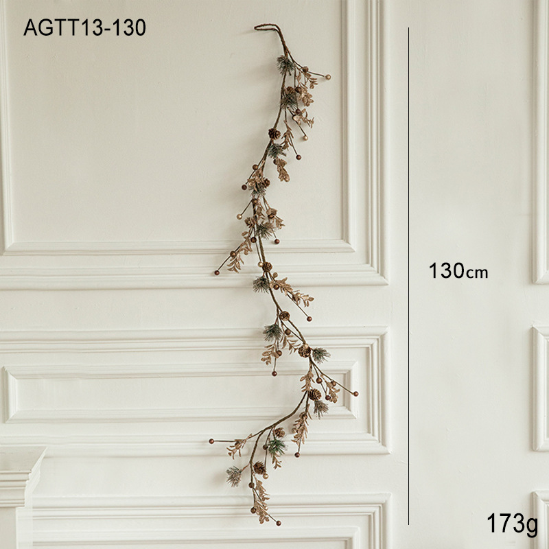 Ambiente de Navidad arreglo Candelabro decoración Garland árbol de Navidad rama ventana decoración de fondo brillante dorado cono de pino