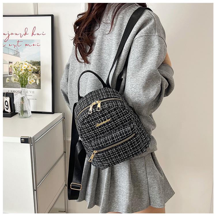 538g Weight Zipper Closure Type Double Shoulder Straps Strap Type Functional Backpack Bags Type Casual, Shopping Occasion Pu Leather Material Women's Backpack Backpack Plaid Pattern All Seasons Season Women's Gender Elegant, Streetwear Style Square Shape Plaid Casual Shopping Women's Backpack Functional Backpack 2