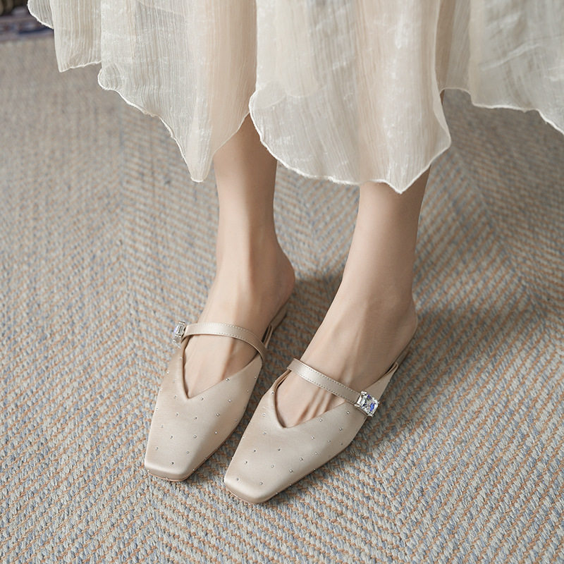 Dép mule Mary Jane gót thấp đính đá lấp lánh mũi vuông phối quai ngang — Màu be, màu đen