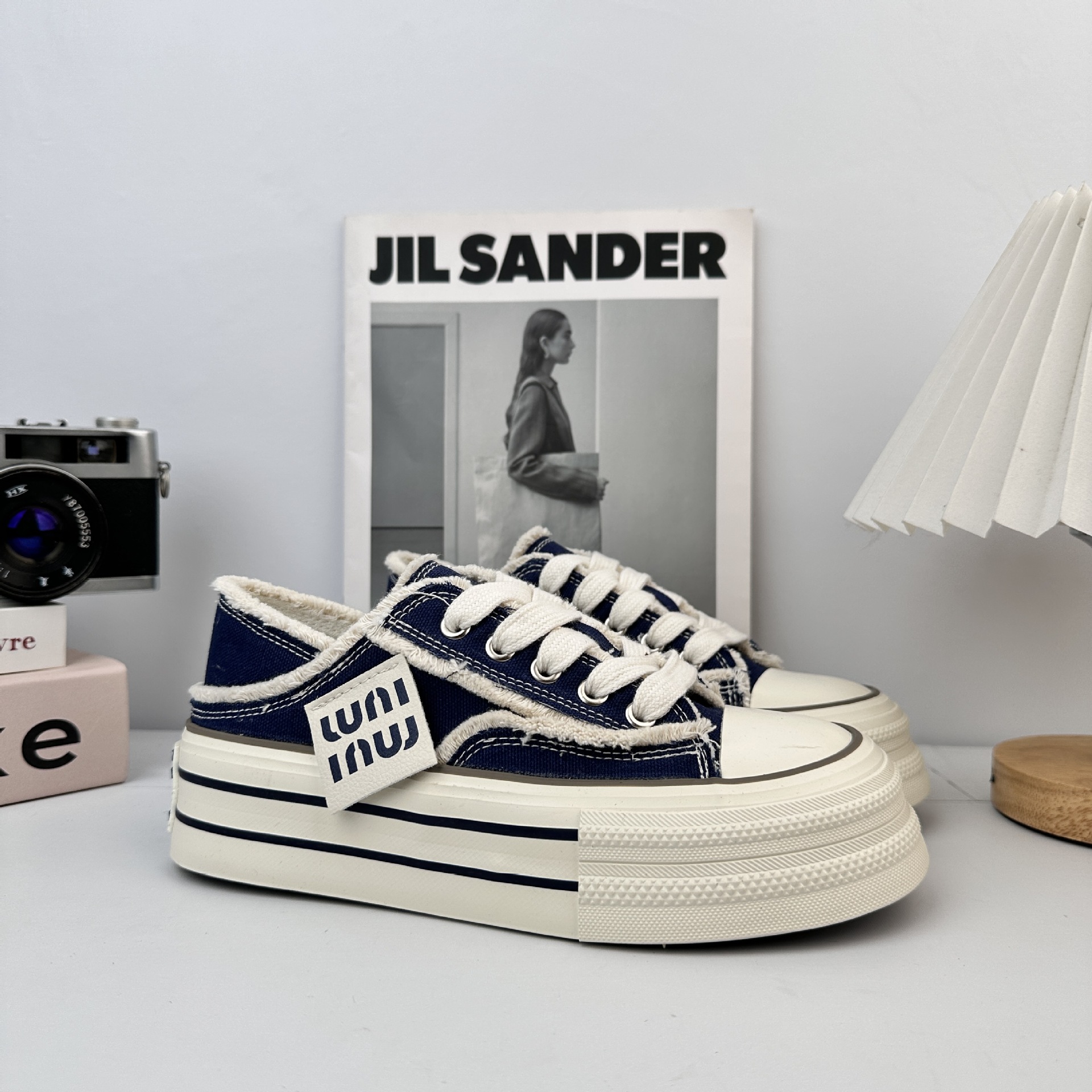 Far Boga color zapatos de lona de fondo grueso para mujeres 2025 verano versátil coreano nuevo muffin zapatos para mujeres pueden pisar zapatos de tacón