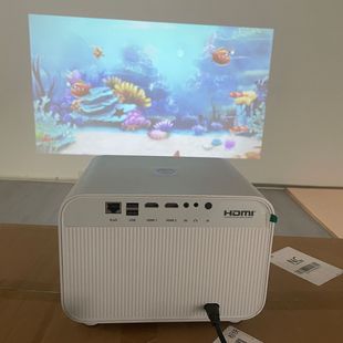 Small and Micro Intelligent Interactive Projector Multimedia Game All-in-One Wall Interactive Projector