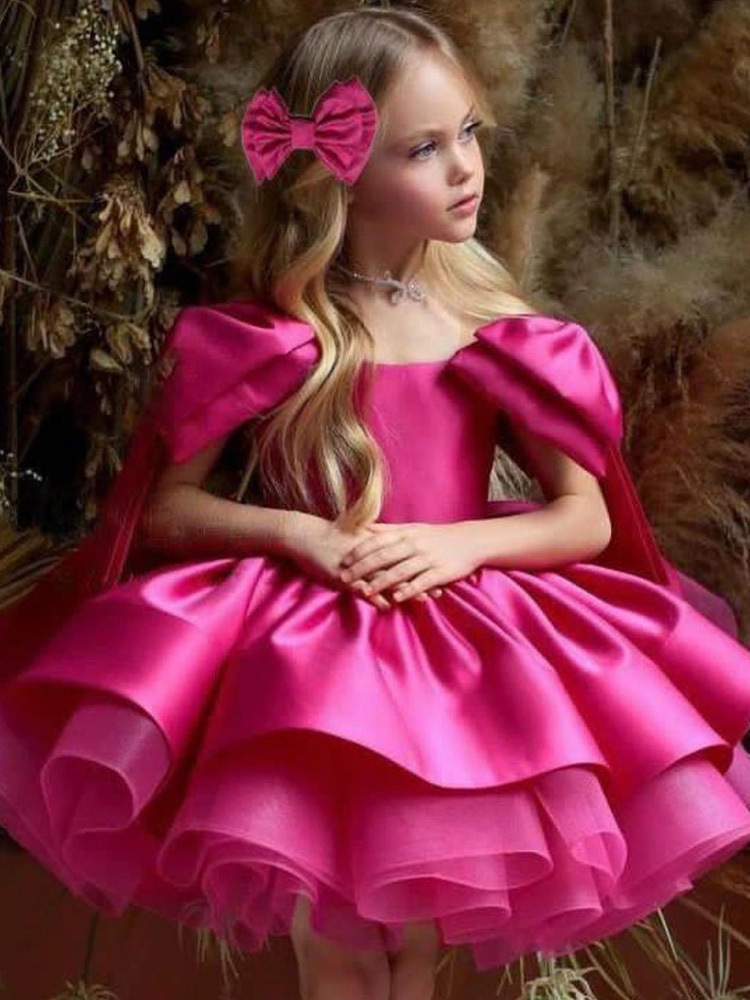 small princess costume with bow