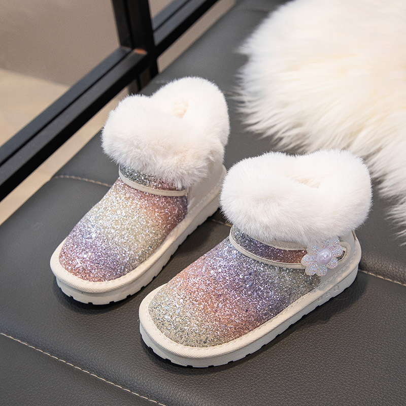 Botas de nieve para niñas 2025 nuevo invierno de moda infantil princesa de sequillas botas cortas para niñas calentadas botas de algodón de peluche