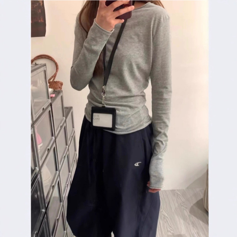 Gray Right Shoulder Rolled Edge Long-Sleeved T-Shirt for Women in Autum Thin Inner Layering Shirt Slim Fit Paper Top Gray Right Shoulder Rolled Edge Long-Sleeved T-Shirt for Women in Autum Thin Inner Layering Shirt Slim Fit Paper Top