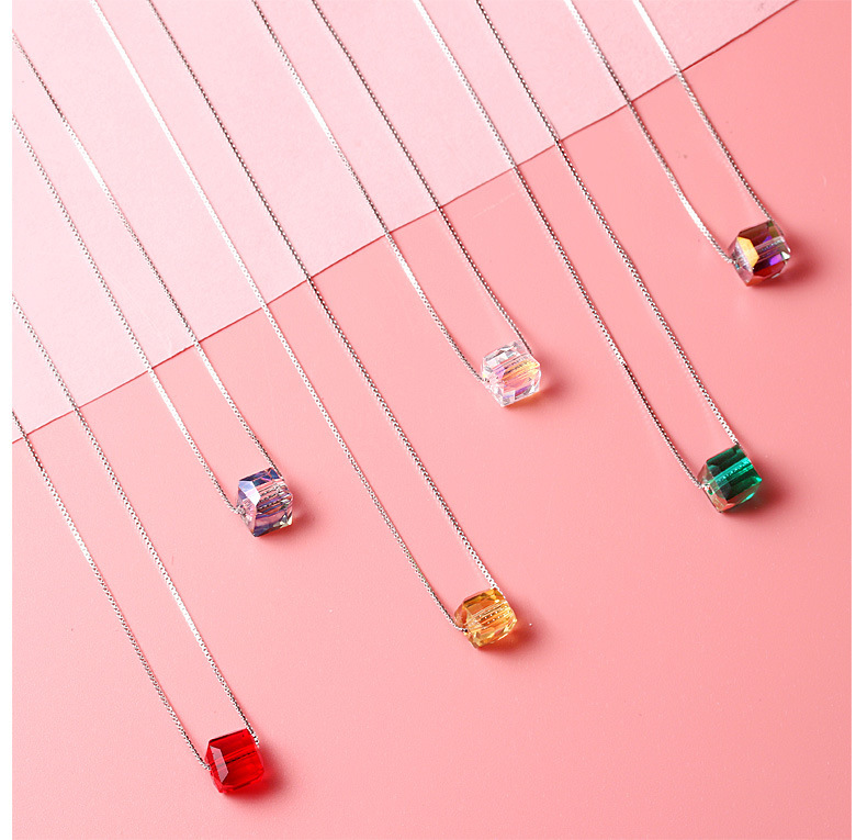 925 sterling silver Chain Material 1 Piece Quantity Holiday, Wedding, Travel Occasion 925 Sterling Silver Material 925 Sterling Silver Crystal Inlay Geometric Pendant Necklace