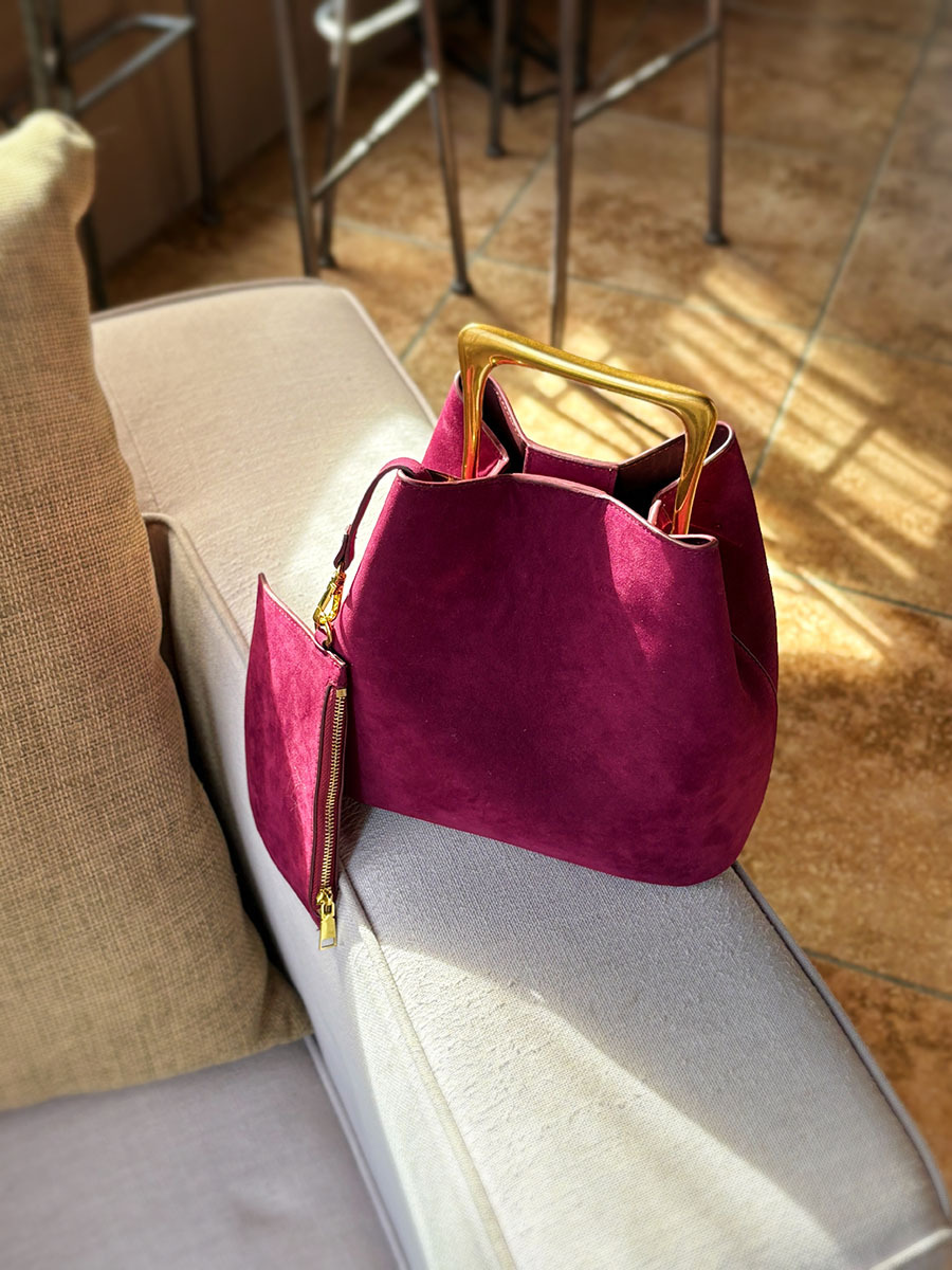Rosarote Wildleder-Beuteltasche, lässig-schlicht, leicht luxuriös, mit Metallgriff, Damenhandtasche_voghion.com